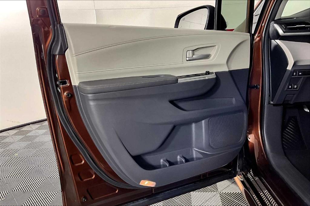 used 2024 Toyota Sienna car, priced at $40,995