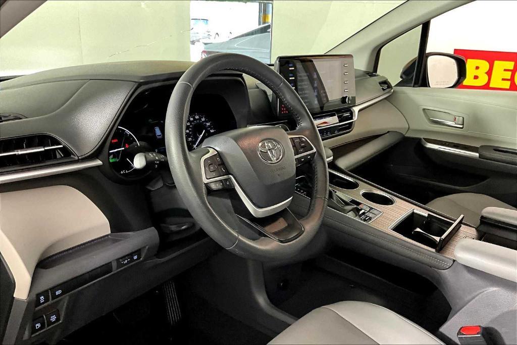 used 2024 Toyota Sienna car, priced at $40,995