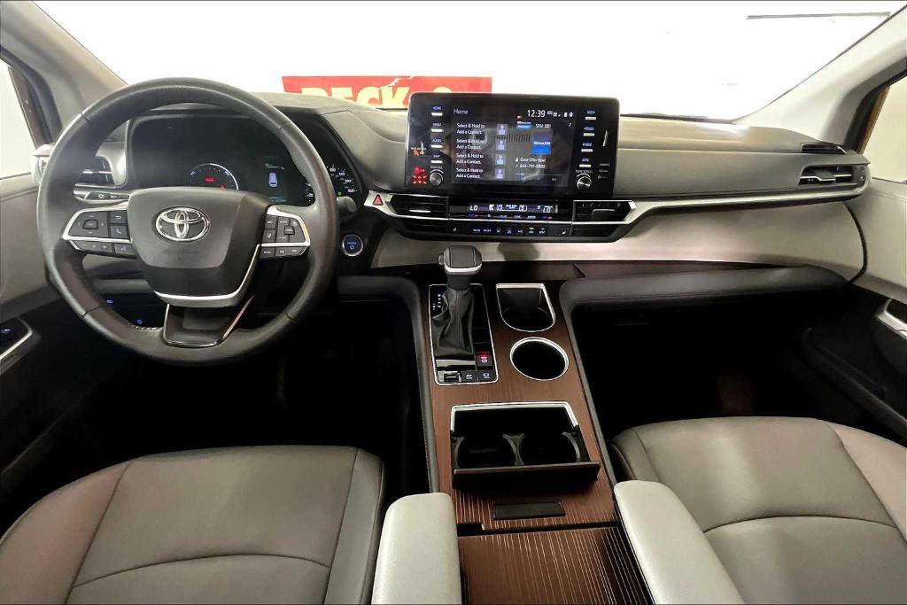 used 2024 Toyota Sienna car, priced at $40,995