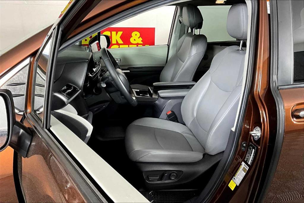 used 2024 Toyota Sienna car, priced at $40,995