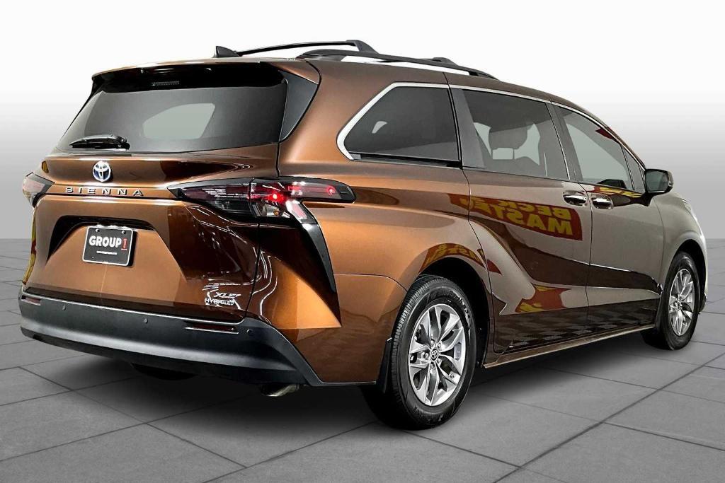 used 2024 Toyota Sienna car, priced at $40,995