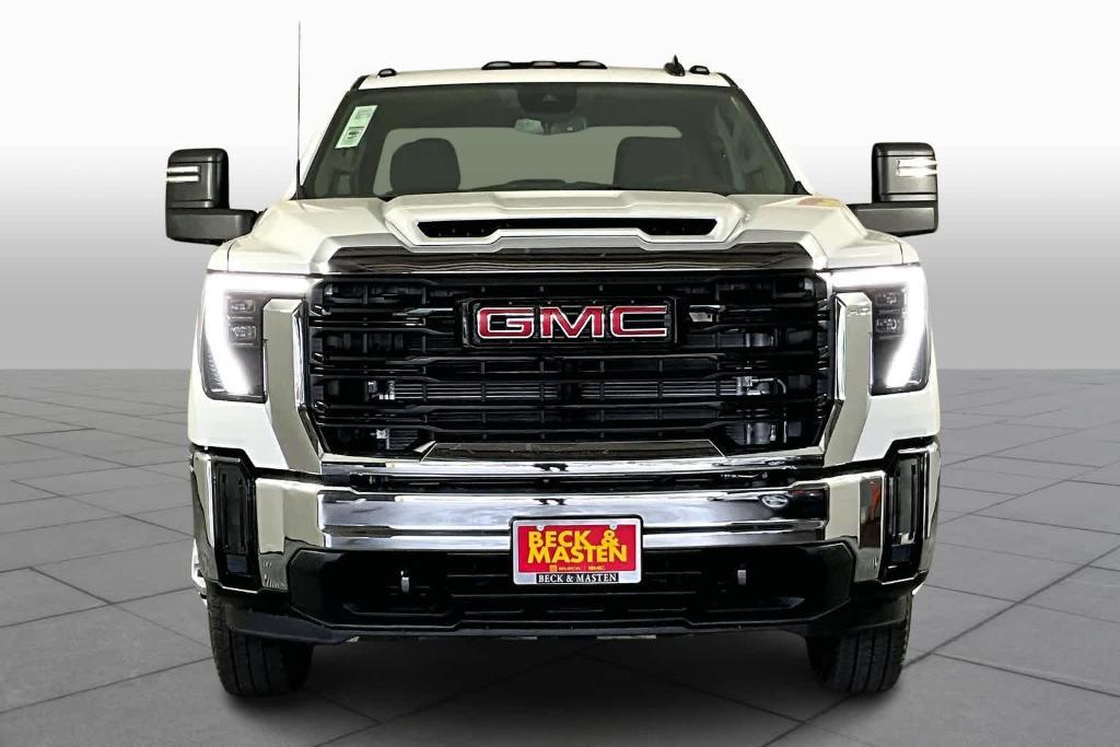 new 2024 GMC Sierra 3500 car, priced at $65,200