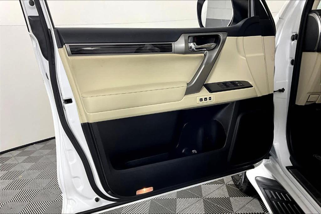 used 2022 Lexus GX 460 car, priced at $51,795