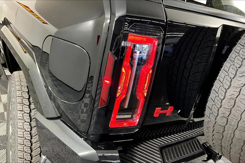 new 2025 GMC HUMMER EV car, priced at $102,728