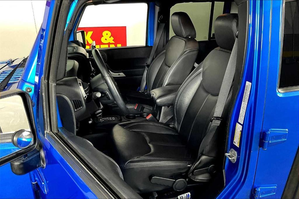 used 2015 Jeep Wrangler Unlimited car, priced at $19,405