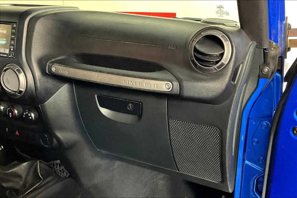 used 2015 Jeep Wrangler Unlimited car, priced at $17,995