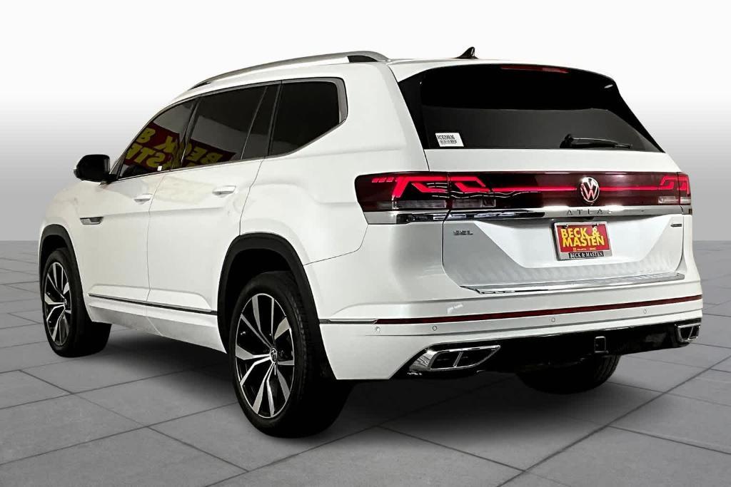 used 2024 Volkswagen Atlas car, priced at $38,805