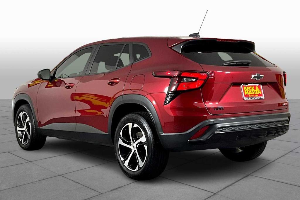 used 2025 Chevrolet Trax car, priced at $24,405