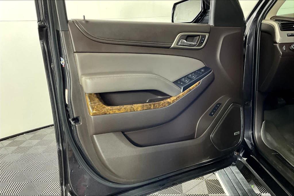 used 2016 GMC Yukon car, priced at $19,495