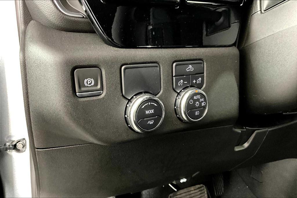 new 2025 GMC Sierra 1500 car, priced at $46,030