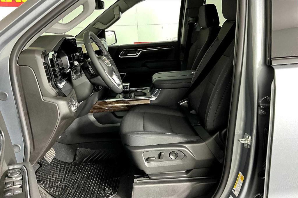 new 2025 GMC Sierra 1500 car, priced at $46,030