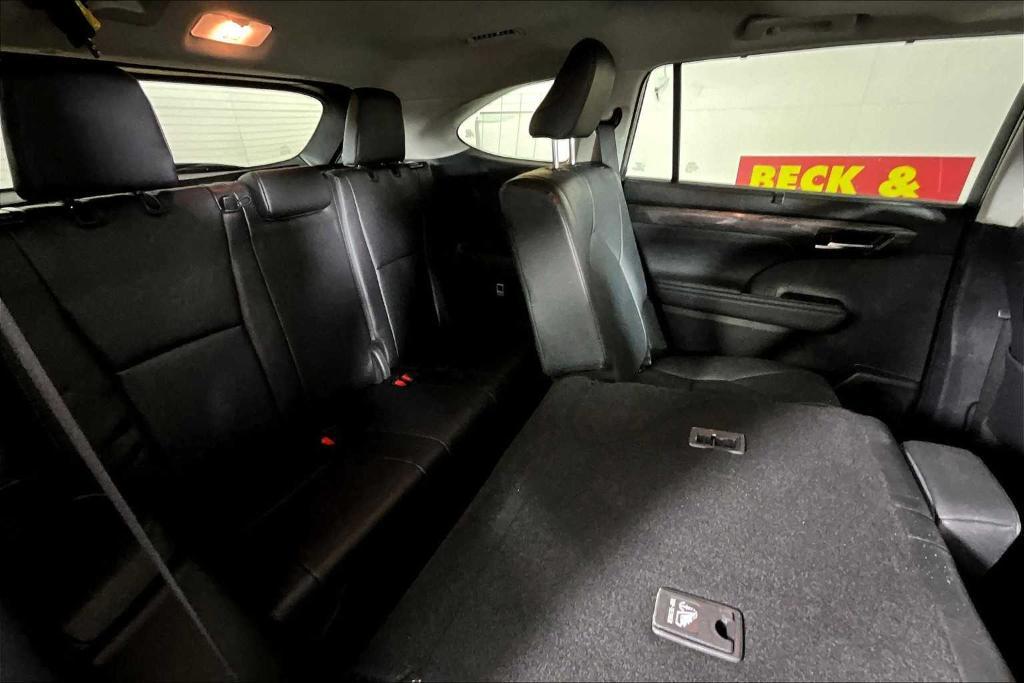 used 2024 Toyota Highlander car, priced at $45,945