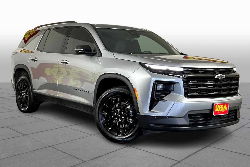 used 2024 Chevrolet Traverse car, priced at $40,995