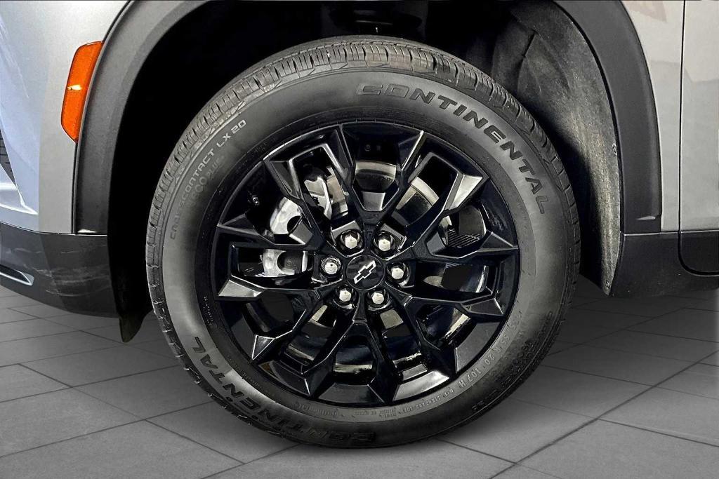 used 2024 Chevrolet Traverse car, priced at $40,995