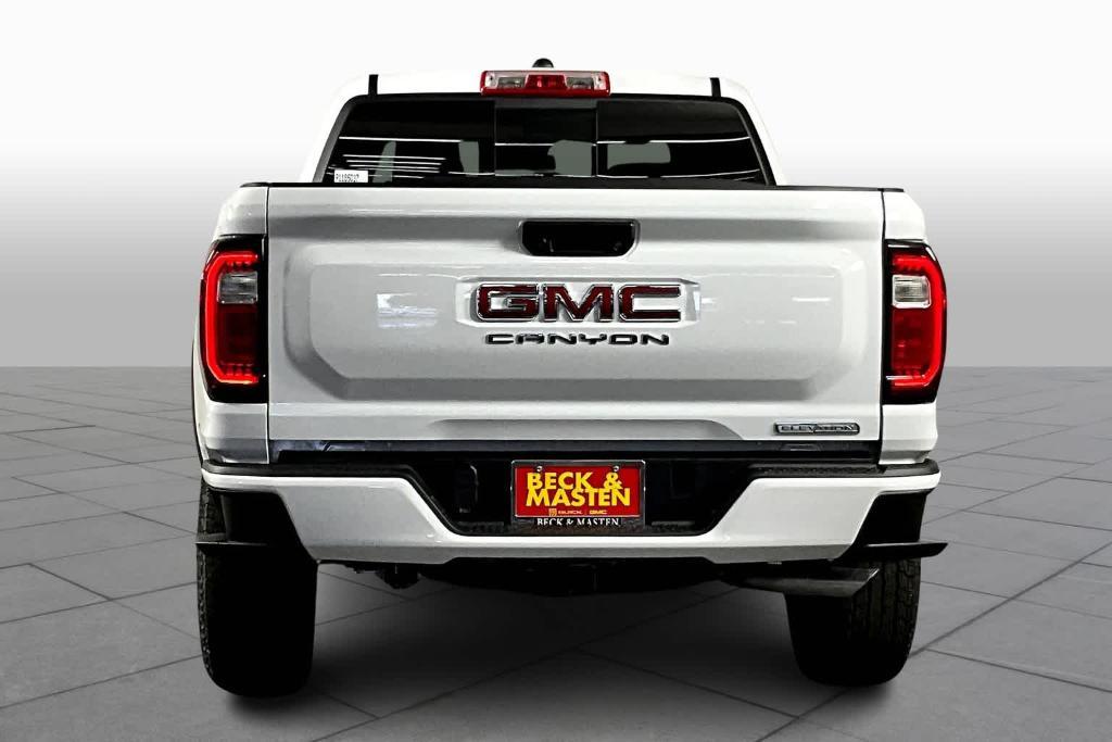 new 2024 GMC Canyon car, priced at $40,367