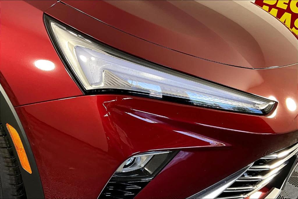 new 2025 Buick Envista car, priced at $27,479