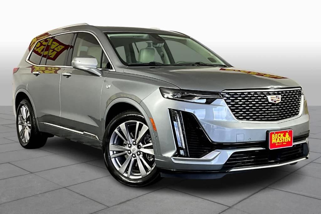 used 2023 Cadillac XT6 car, priced at $33,405