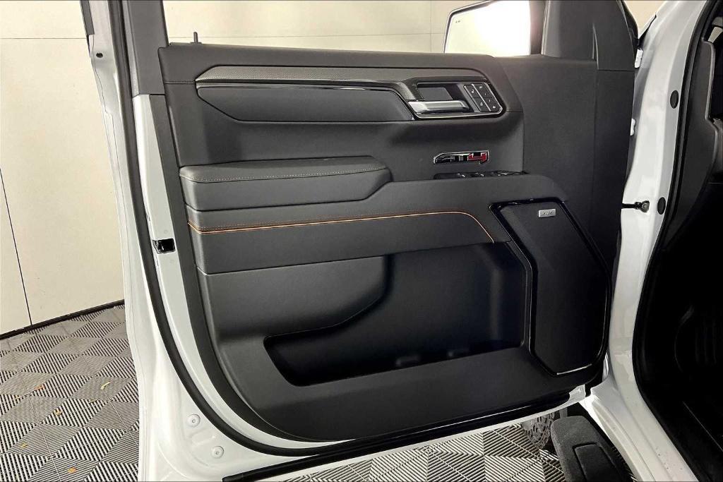 new 2025 GMC Sierra 1500 car, priced at $72,079