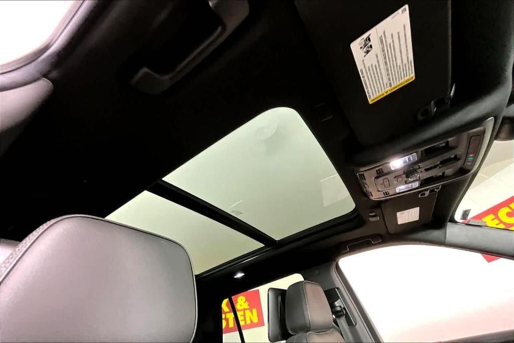 used 2021 GMC Yukon car, priced at $47,535