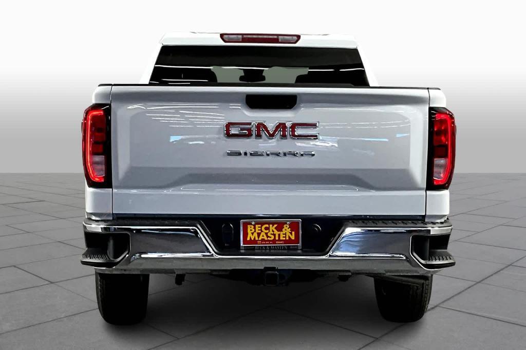 new 2025 GMC Sierra 1500 car, priced at $45,824