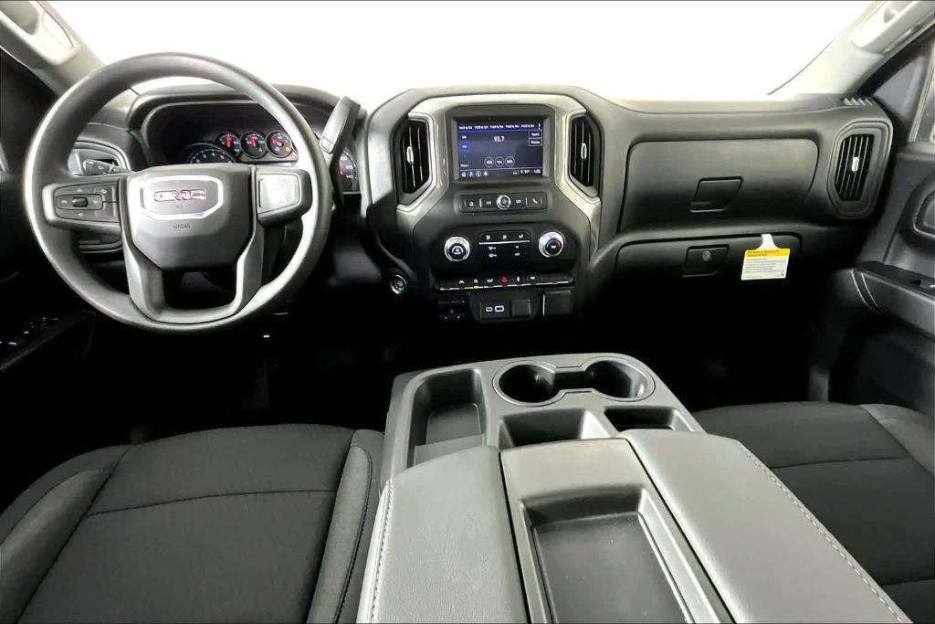 new 2025 GMC Sierra 1500 car, priced at $45,824