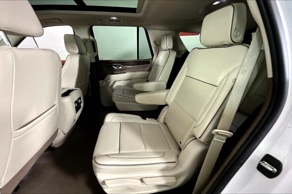 used 2022 GMC Yukon car, priced at $45,895