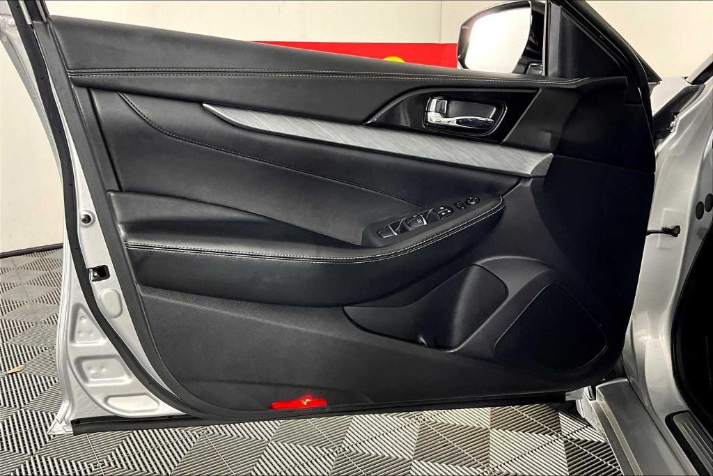 used 2017 Nissan Maxima car, priced at $9,995