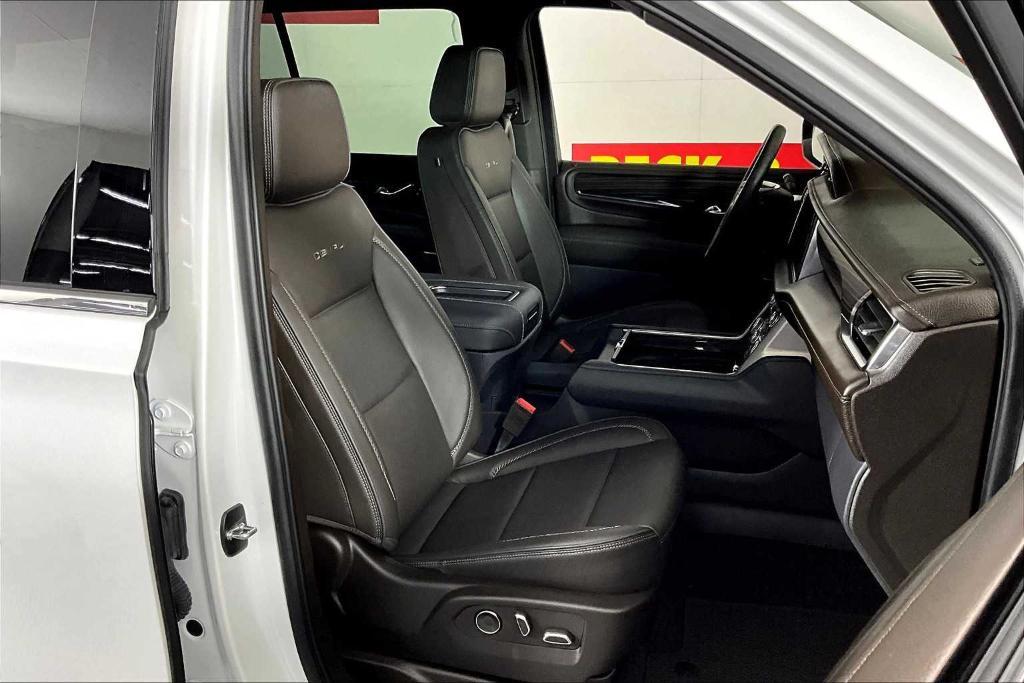 used 2024 GMC Yukon car, priced at $70,885