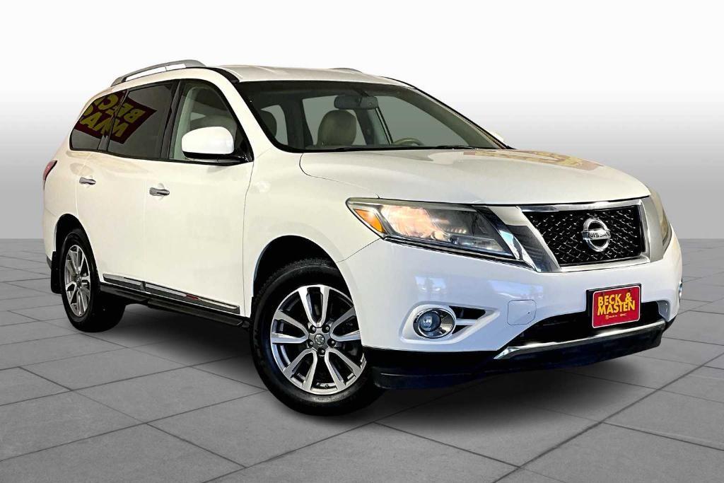 used 2013 Nissan Pathfinder car, priced at $5,945