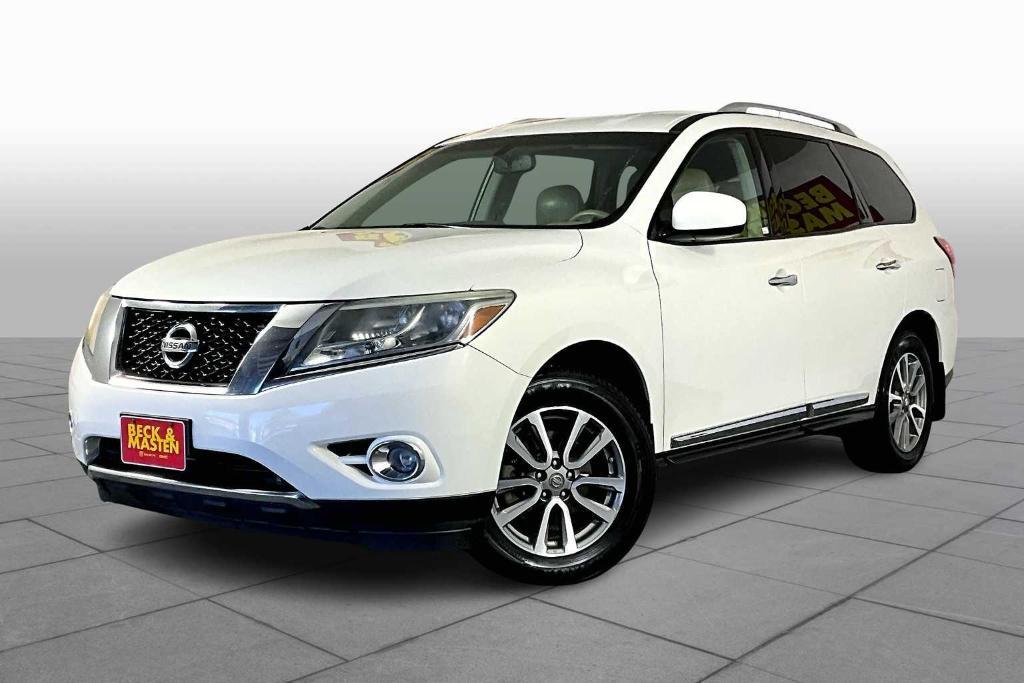 used 2013 Nissan Pathfinder car, priced at $5,945