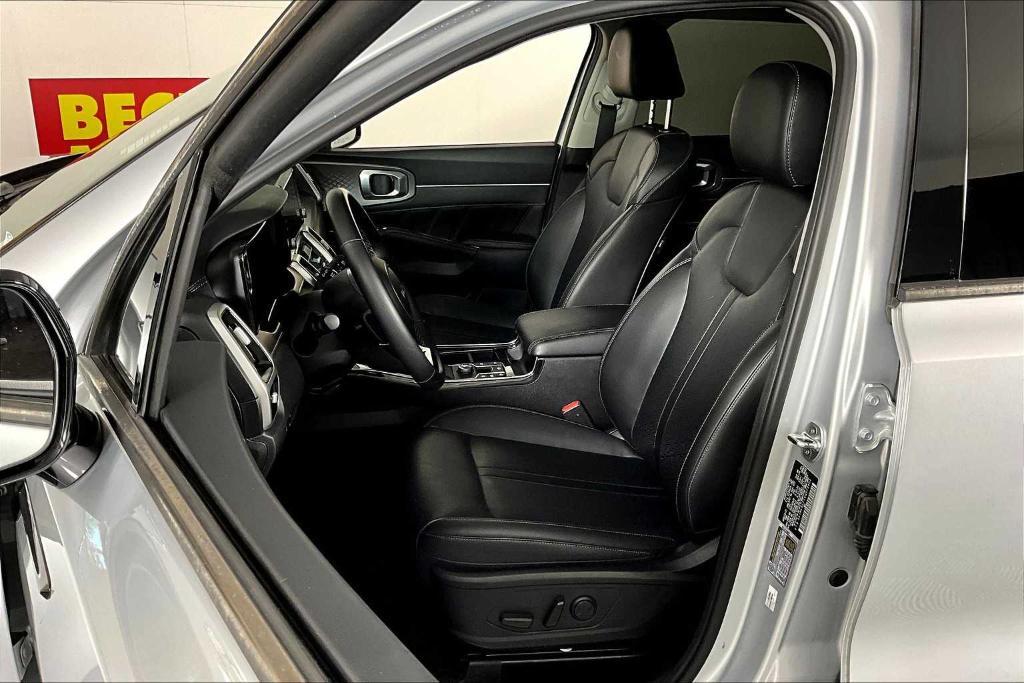 used 2022 Kia Sorento car, priced at $23,985