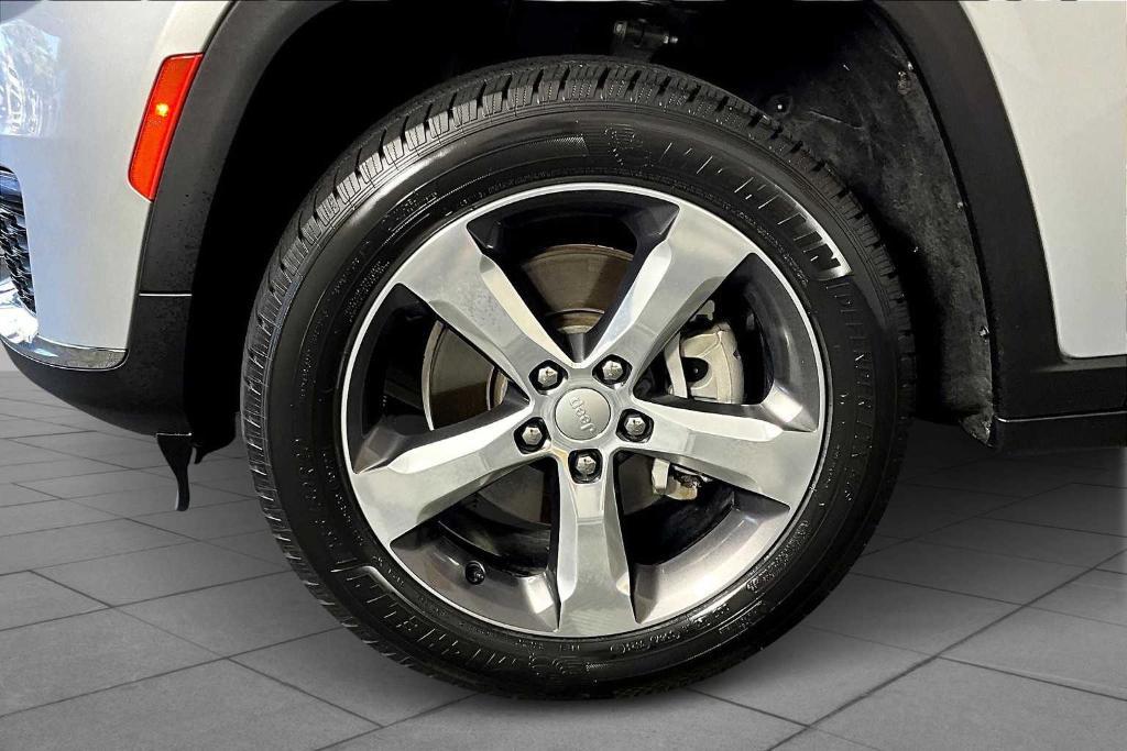 used 2021 Jeep Grand Cherokee L car, priced at $25,745