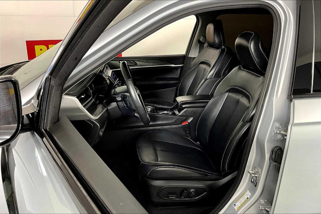 used 2021 Jeep Grand Cherokee L car, priced at $25,745