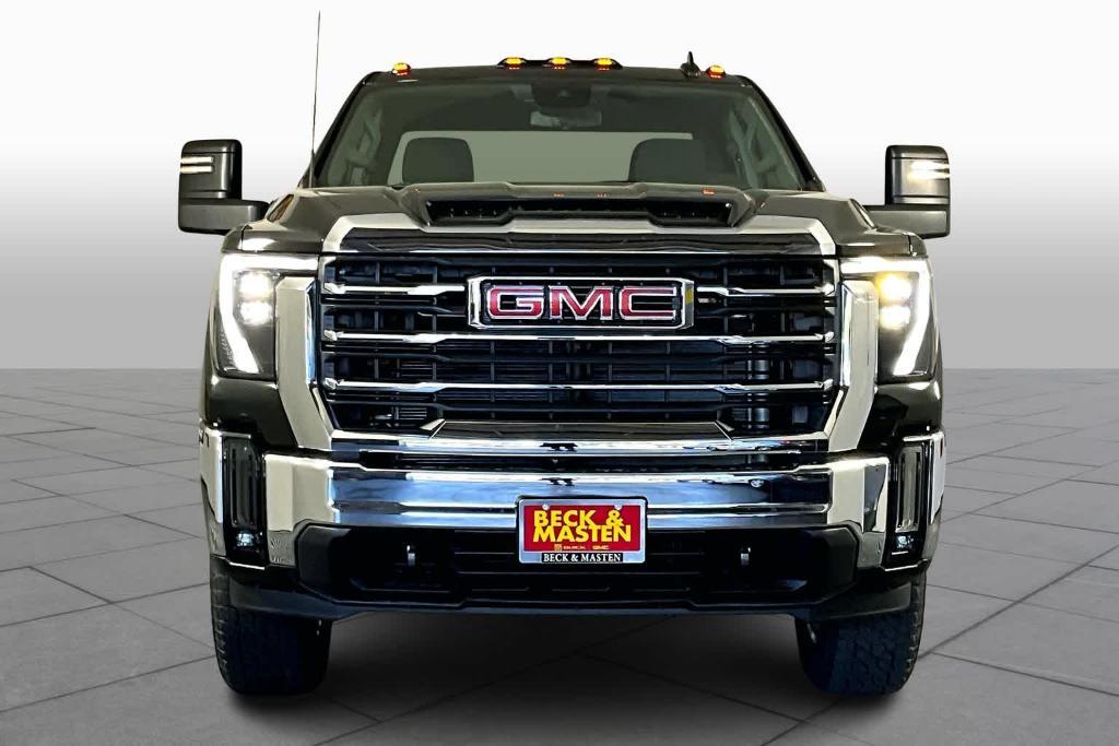 new 2025 GMC Sierra 2500 car, priced at $62,080