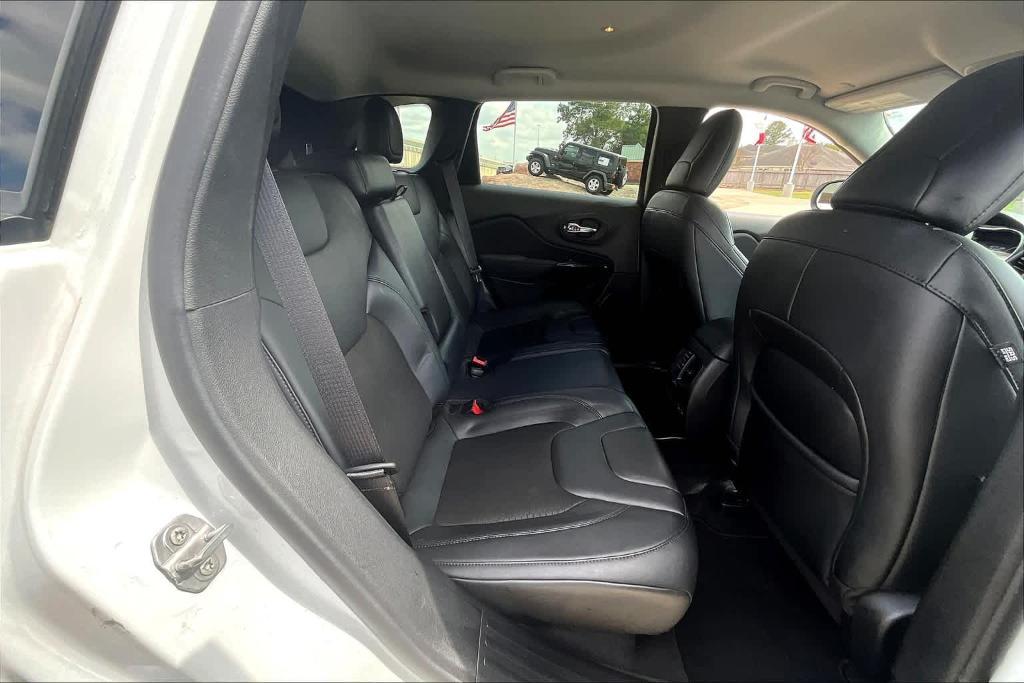 used 2021 Jeep Cherokee car, priced at $21,795