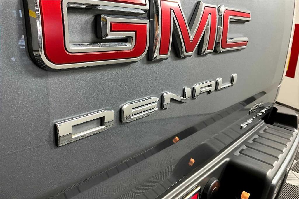 used 2022 GMC Canyon car, priced at $32,795