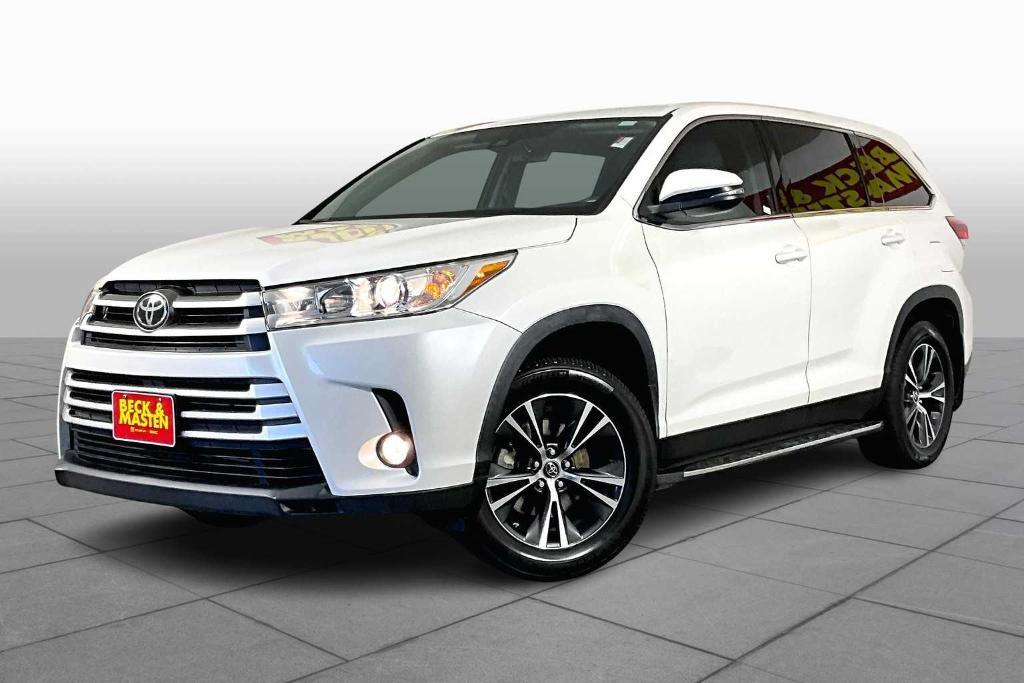 used 2019 Toyota Highlander car, priced at $23,545