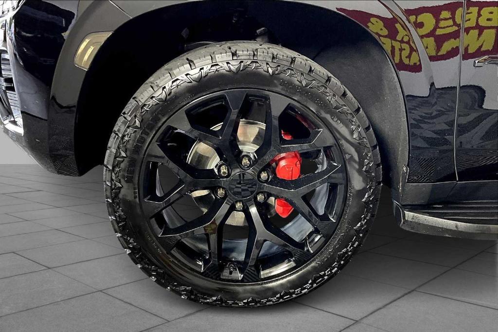 used 2023 GMC Yukon XL car, priced at $64,595
