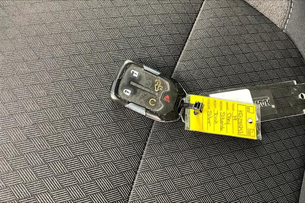 used 2019 Chevrolet Silverado 1500 car, priced at $31,604