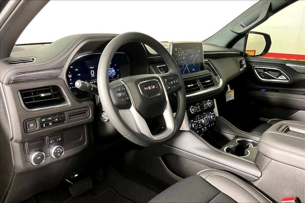 new 2024 GMC Yukon XL car, priced at $70,672