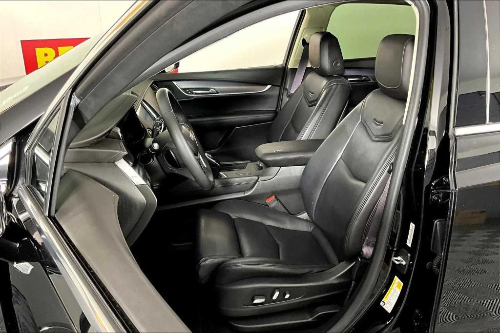 used 2017 Cadillac XT5 car, priced at $13,995