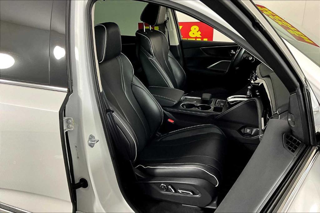 used 2023 Acura MDX car, priced at $41,189