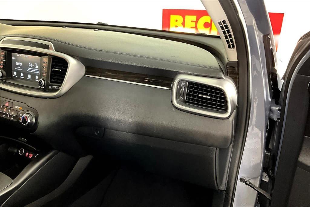 used 2020 Kia Sorento car, priced at $13,945