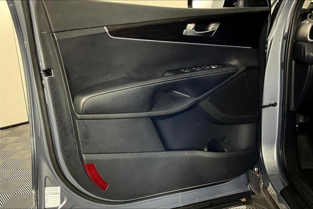 used 2020 Kia Sorento car, priced at $13,945