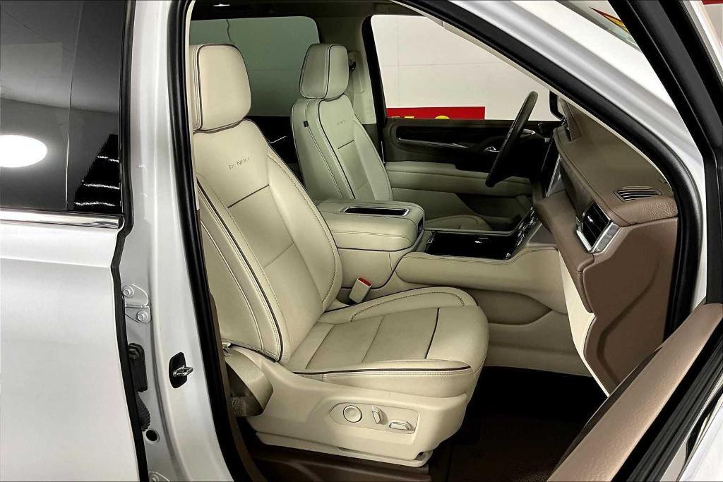 used 2022 GMC Yukon XL car, priced at $54,945