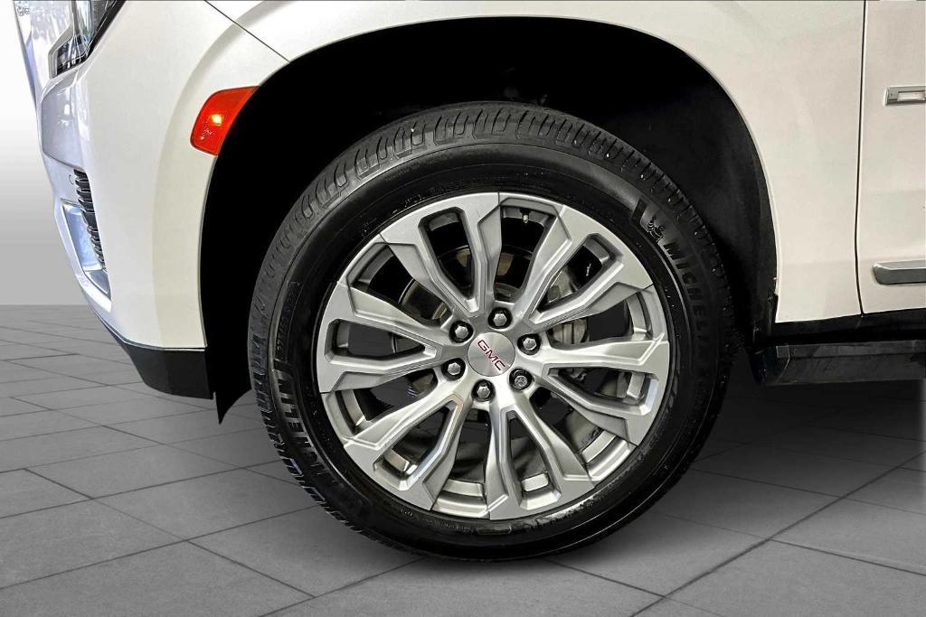 used 2022 GMC Yukon XL car, priced at $54,945