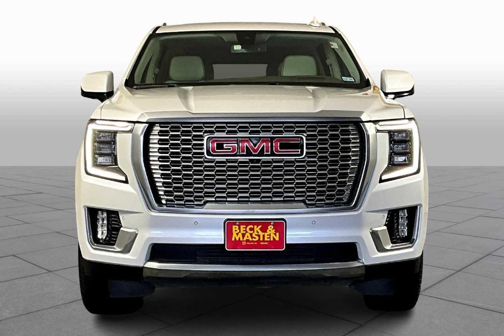 used 2022 GMC Yukon XL car, priced at $54,945