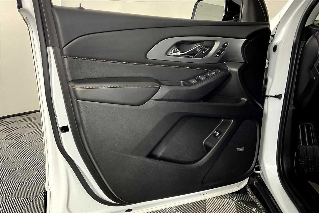 used 2018 Chevrolet Traverse car, priced at $19,414