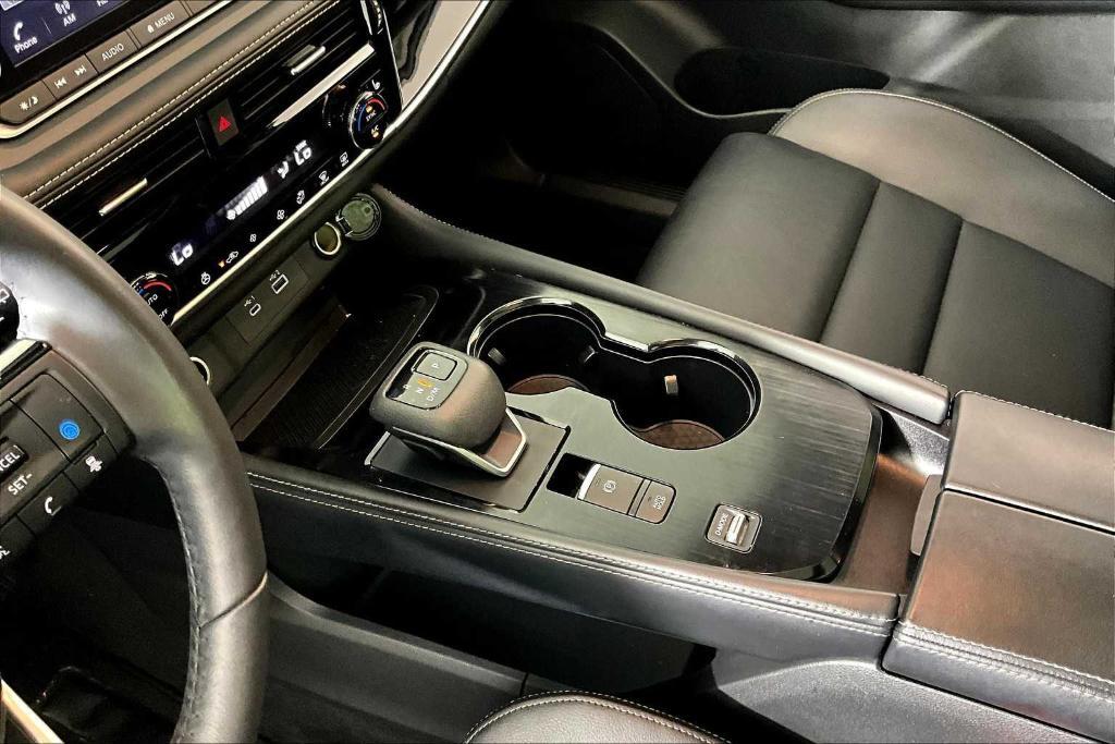 used 2023 Nissan Rogue car, priced at $24,992