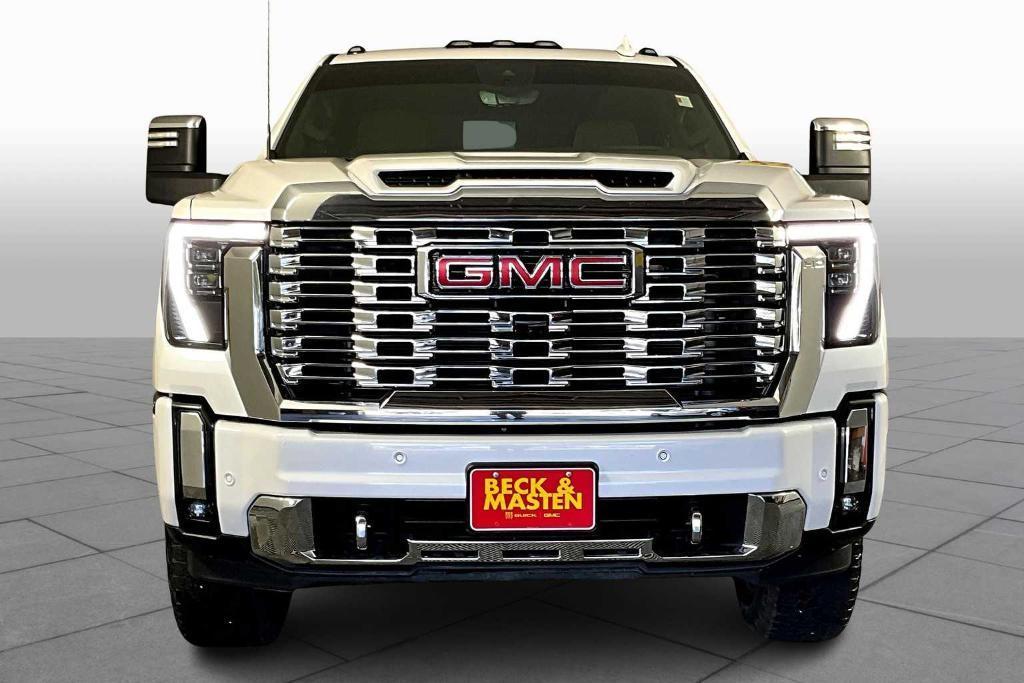 used 2025 GMC Sierra 2500 car, priced at $73,895